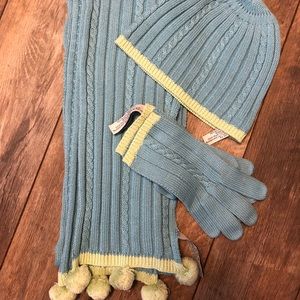 Delightful & fun Loft scarf, hat, and gloves set